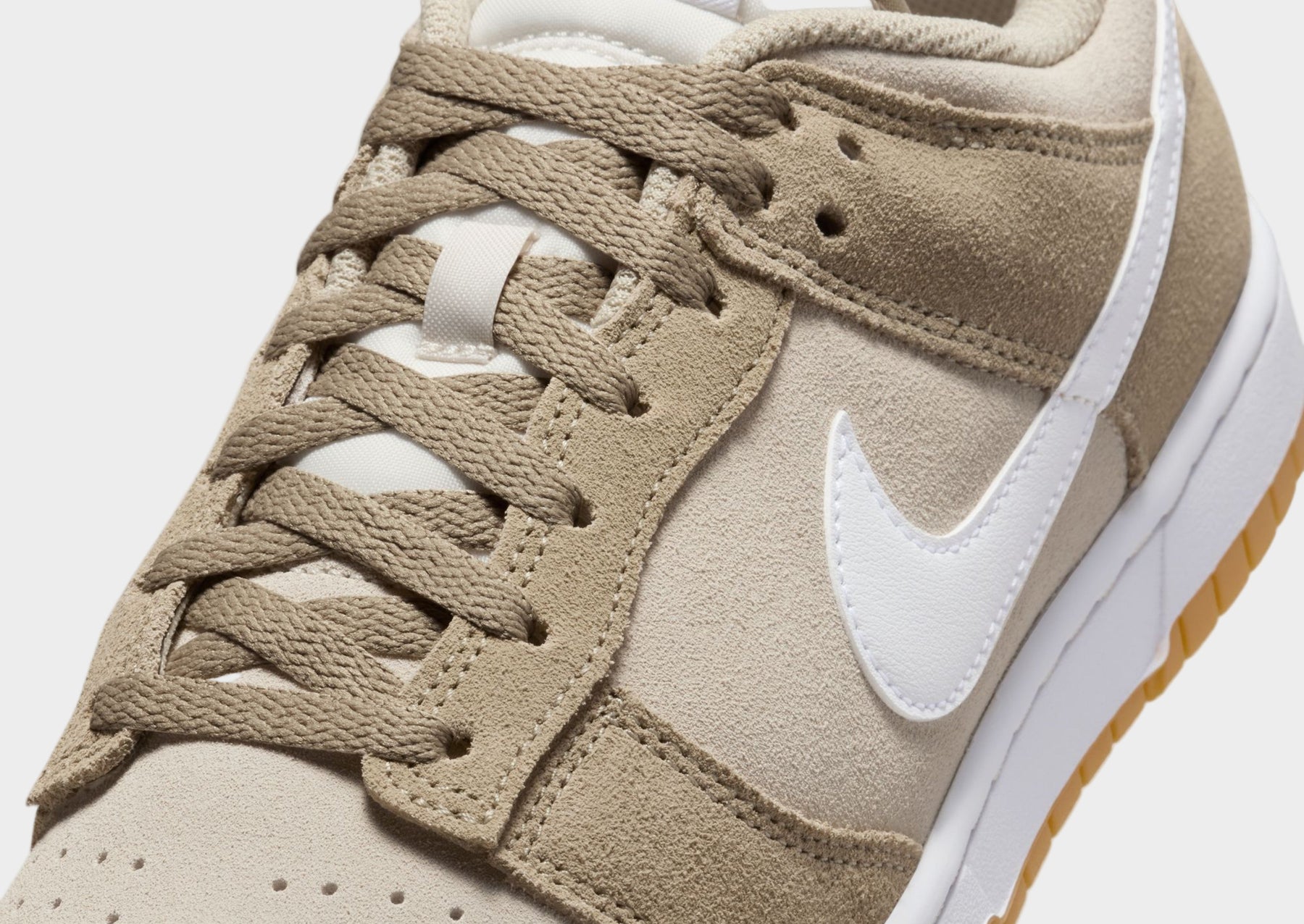 סניקרס Dunk Low Retro SE Light Orewood Gum | גברים