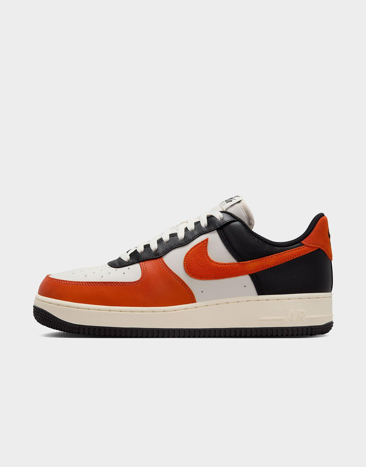 סניקרס Air Force 1 '07 LV8 | גברים