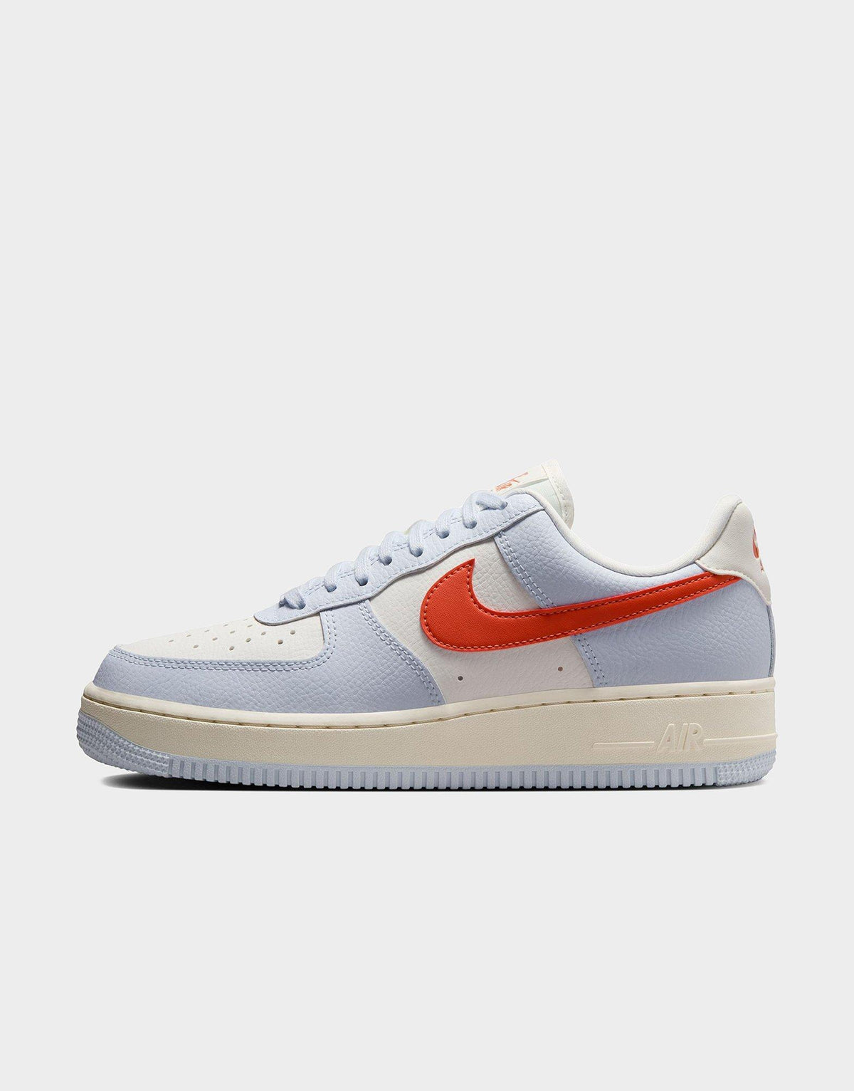 סניקרס Air Force 1 '07 | נשים