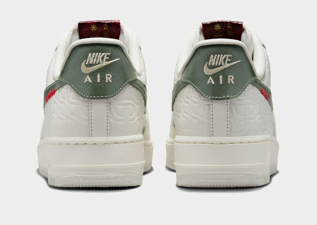 סניקרס Air Force 1 '07 LV8 | גברים