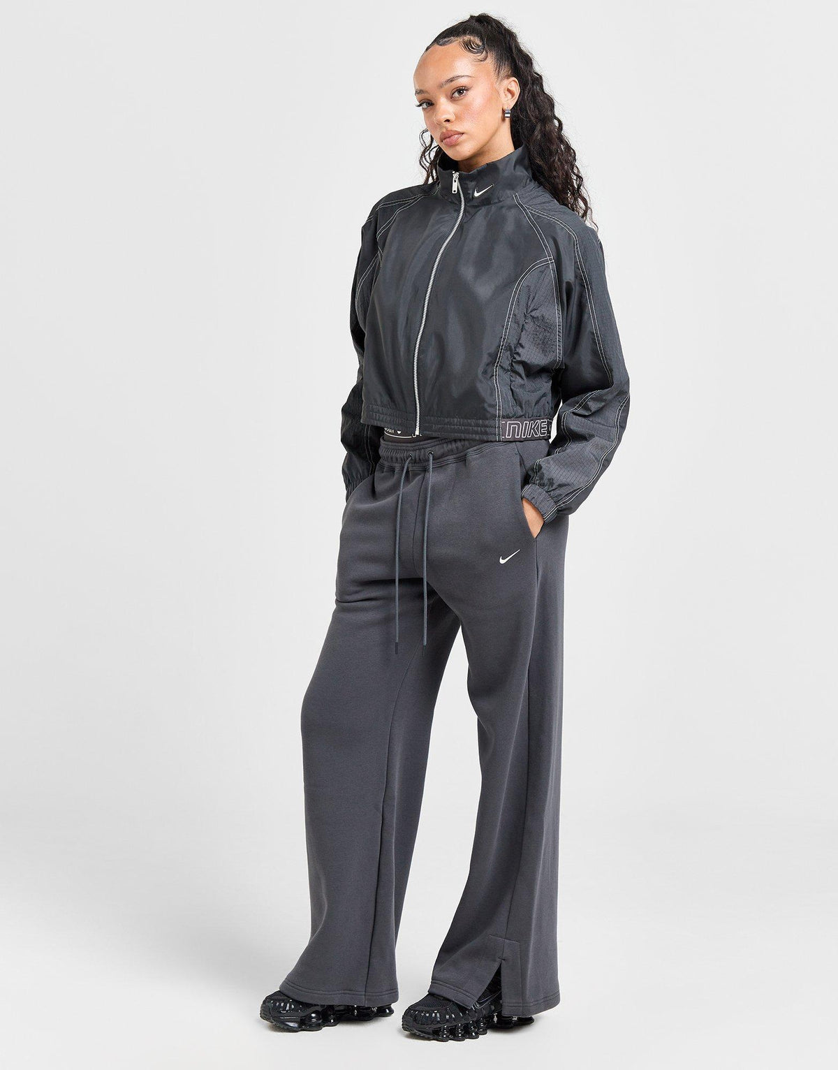 ג'קט קרופ אוברסייז Sportswear Woven | נשים