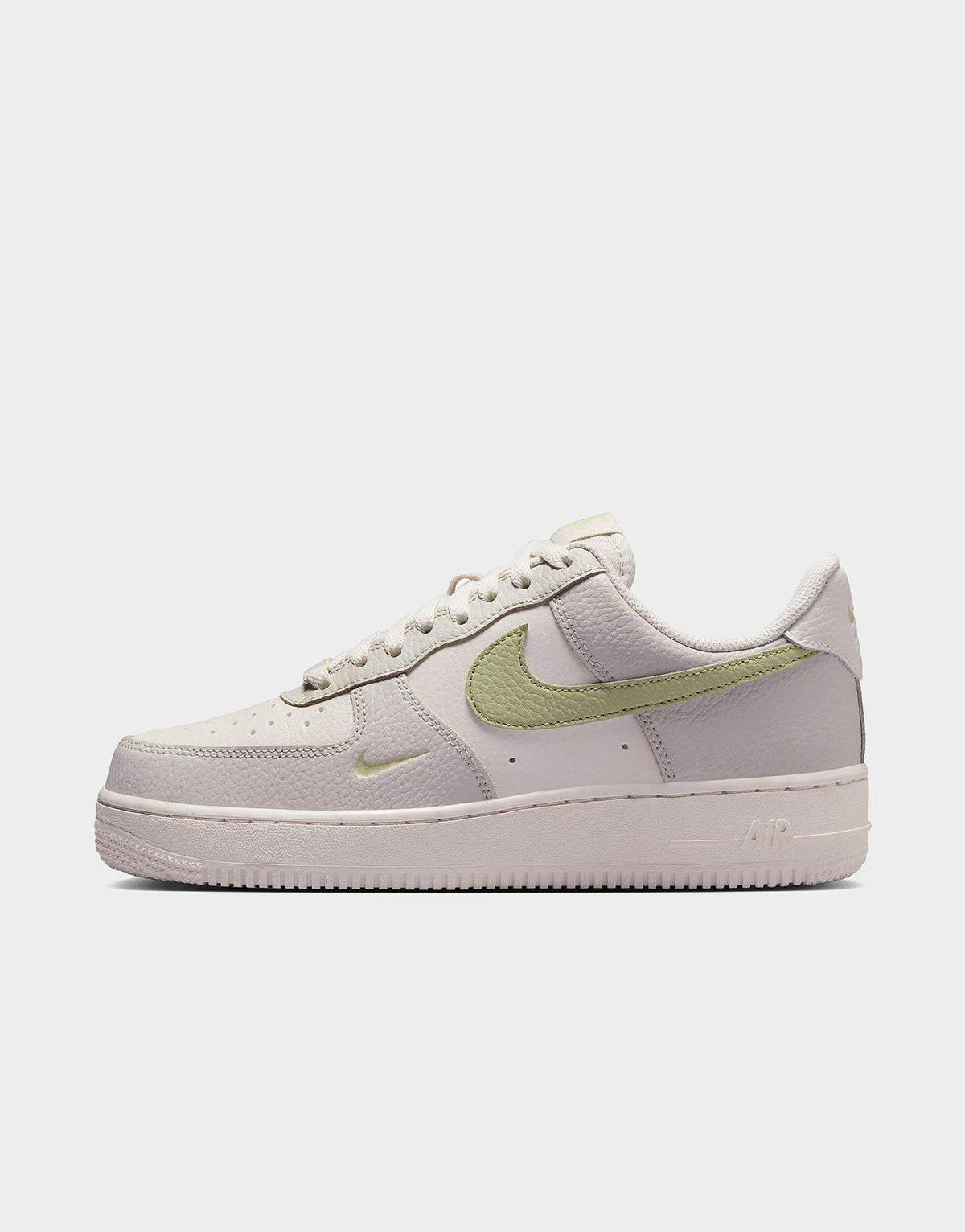 סניקרס Air Force 1 '07 | נשים