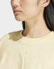 חולצת קרופ לוגו Essentials Plus | נשים