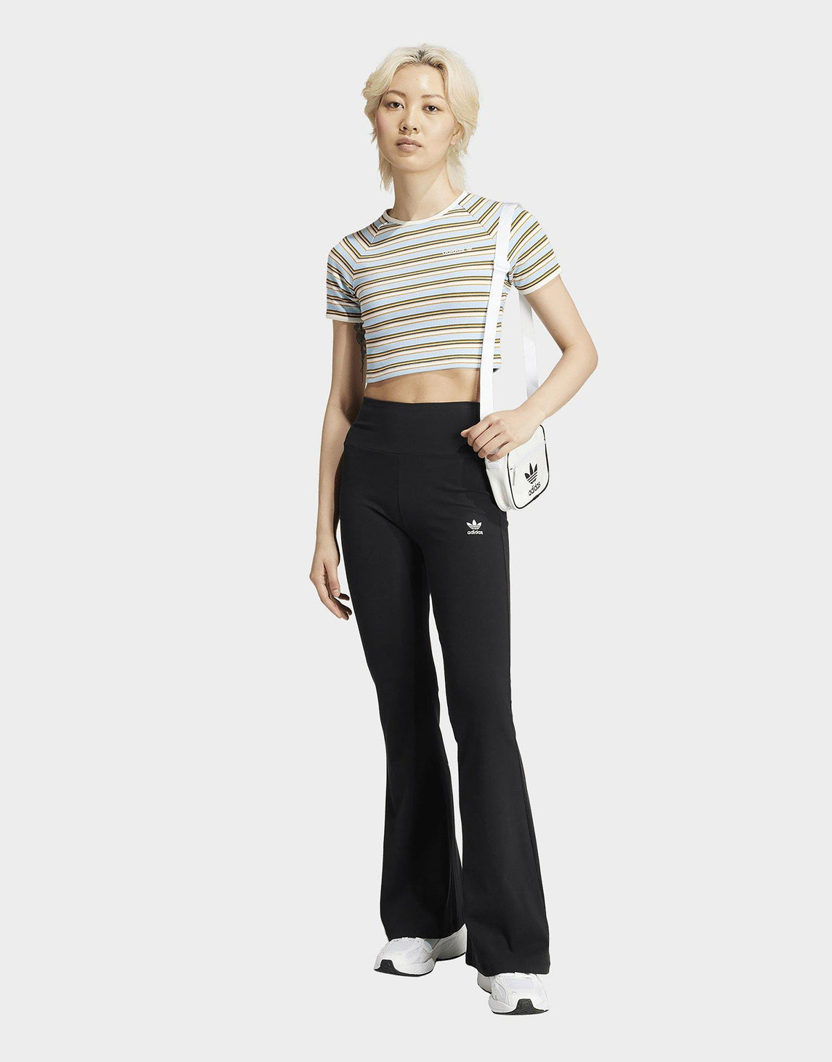 טייץ מתרחבים Essentials Rib Flared | נשים