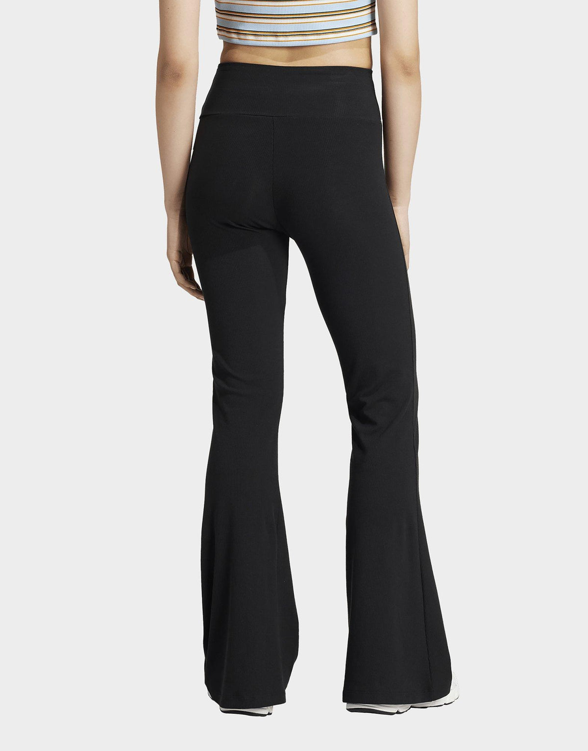 טייץ מתרחבים Essentials Rib Flared | נשים