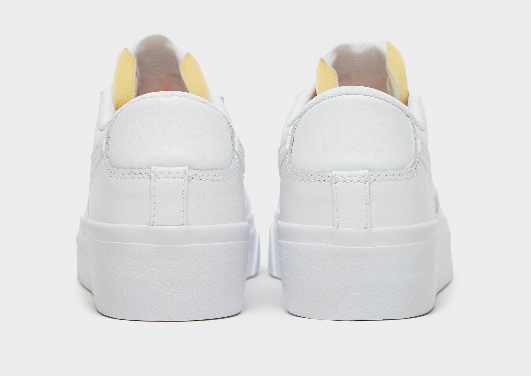 סניקרס פלטפורמה Blazer Low | נשים