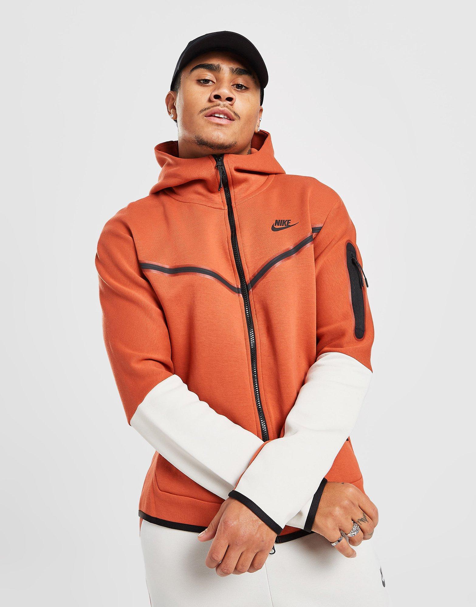 סווטשירט קפוצ'ון Tech Fleece | גברים