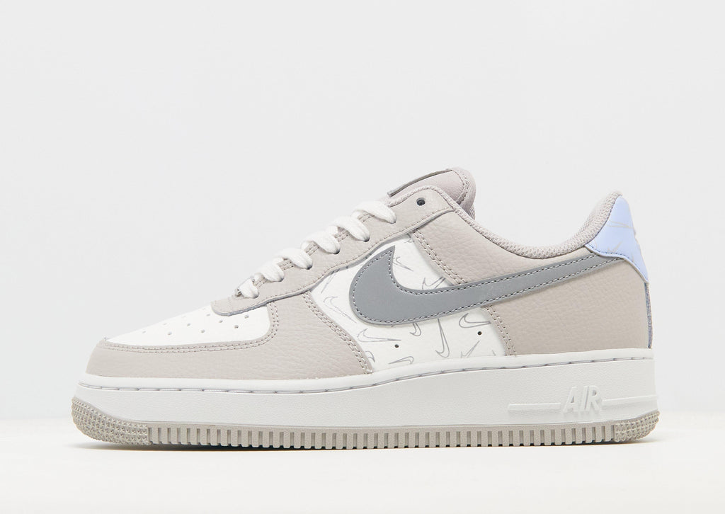 סניקרס Air Force 1 '07 | נשים