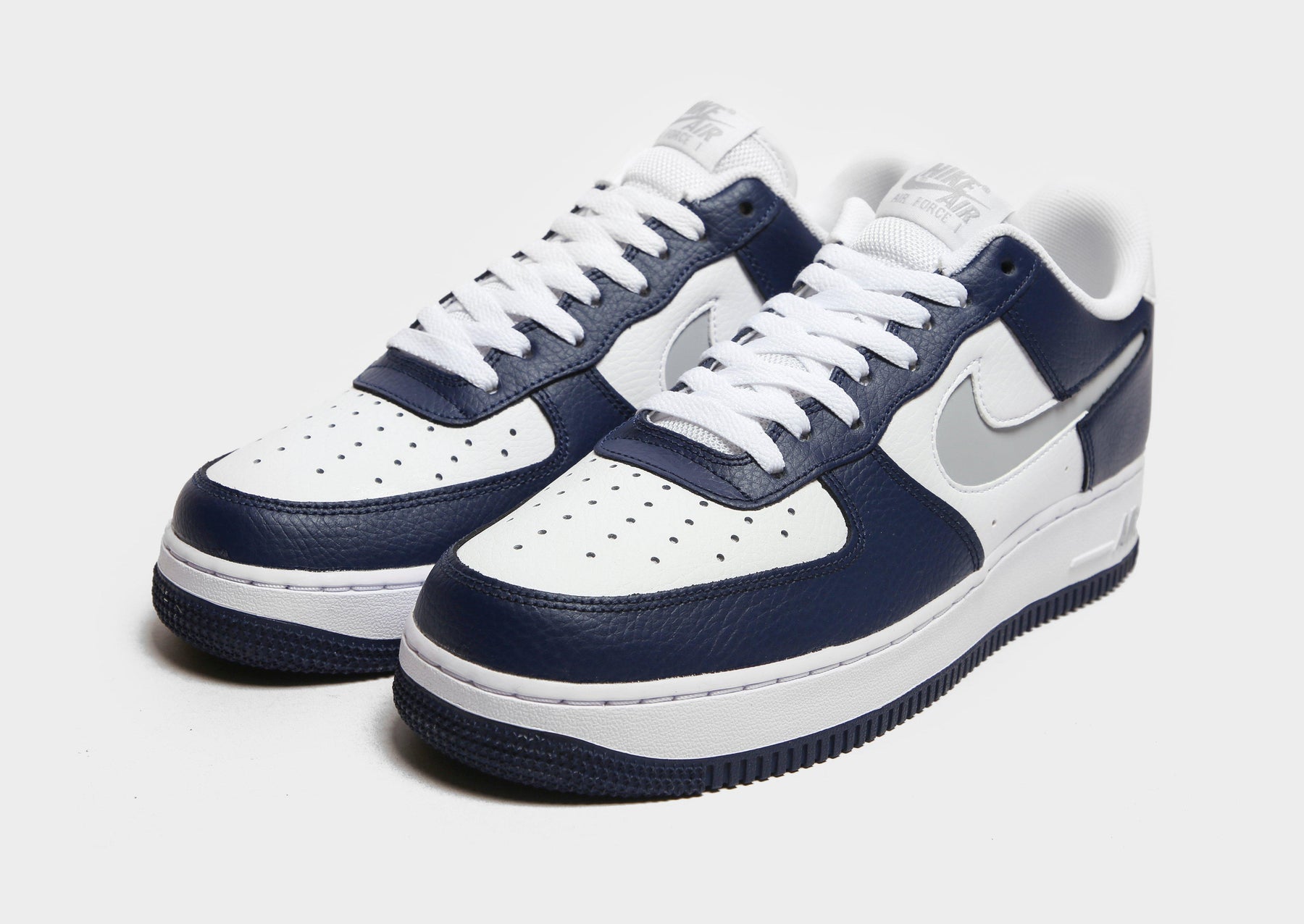 סניקרס Air Force 1 '07 LV8