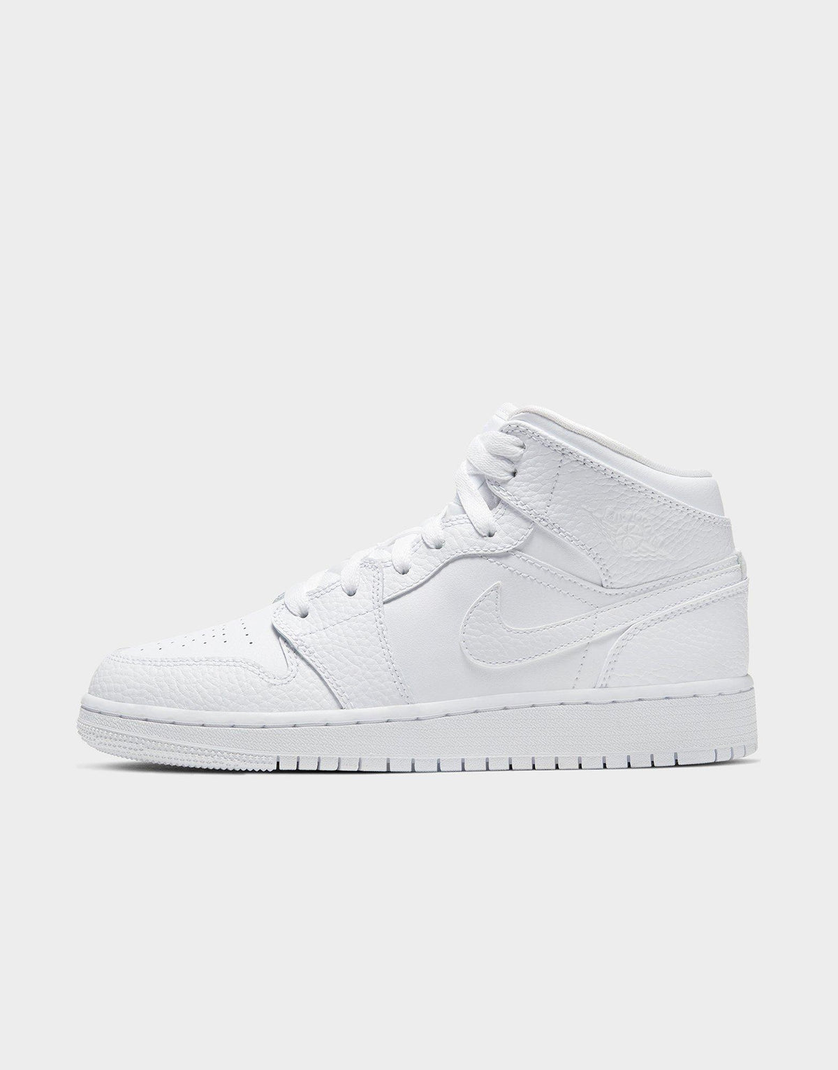 סניקרס Air Jordan 1 Mid Triple White | ג'וניורס