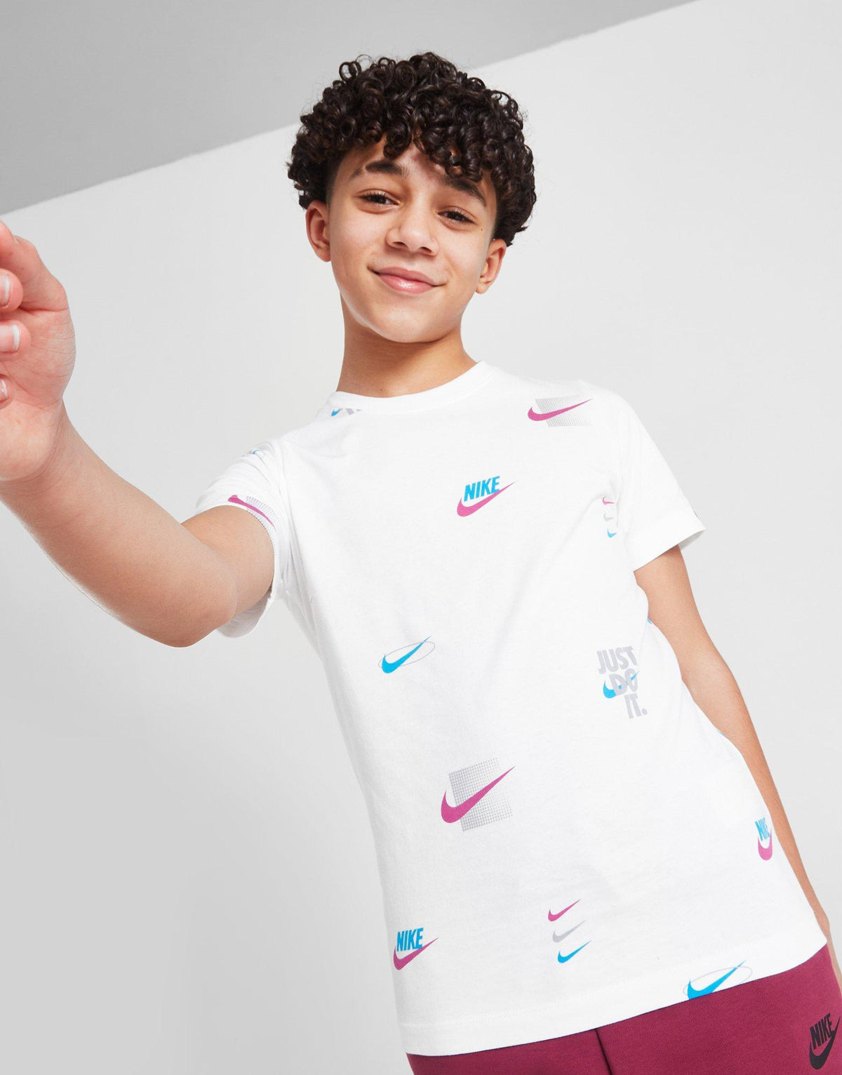 טי שירט לוגו Sportswear | ג'וניורס