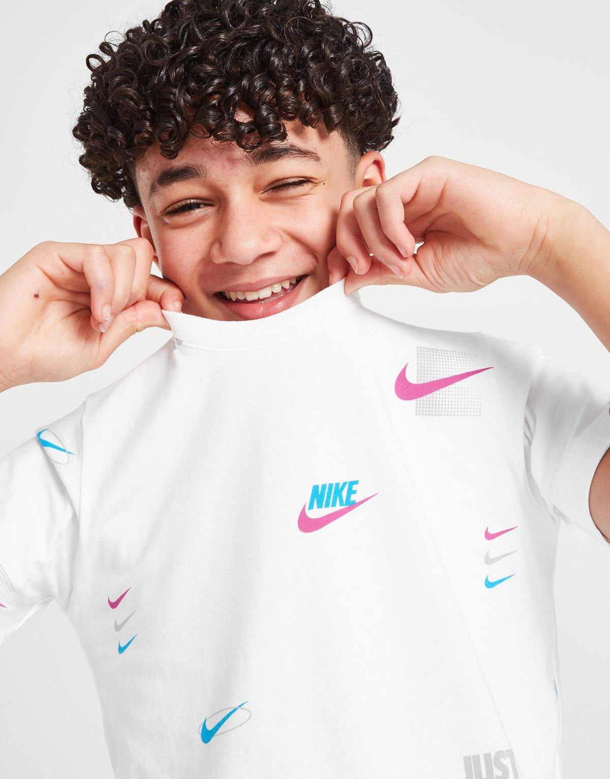 טי שירט לוגו Sportswear | ג'וניורס