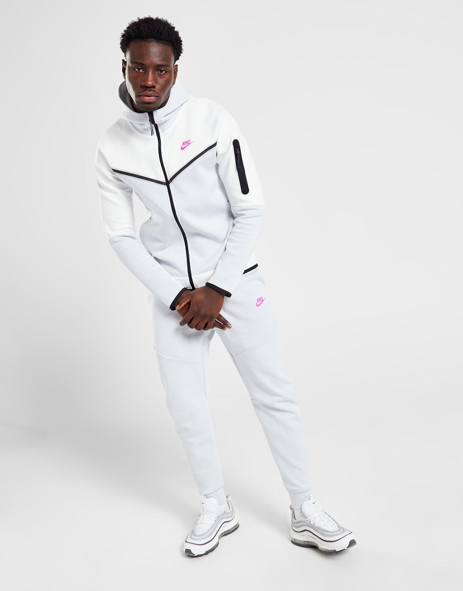 סווטשירט קפוצ'ון לוגו Tech Fleece | גברים