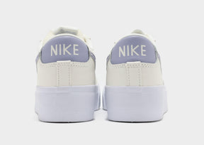 סניקרס Blazer Low פלטפורמה