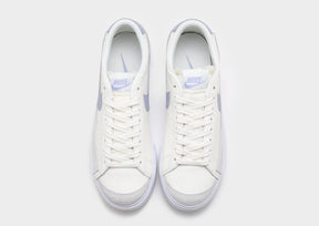 סניקרס Blazer Low פלטפורמה