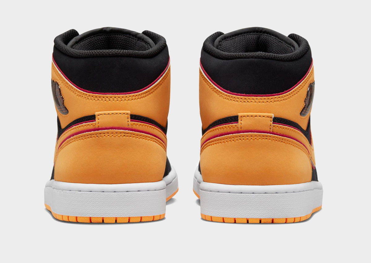 סניקרס Air Jordan 1 Mid SE Vivid Orange | גברים