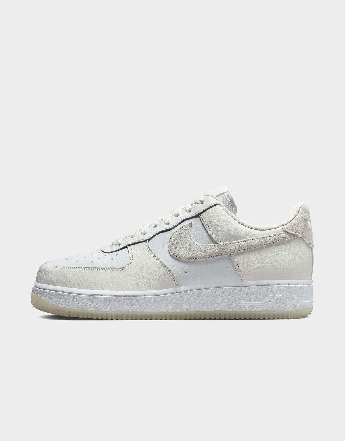 סניקרס Air Force 1 '07 LV8 | גברים