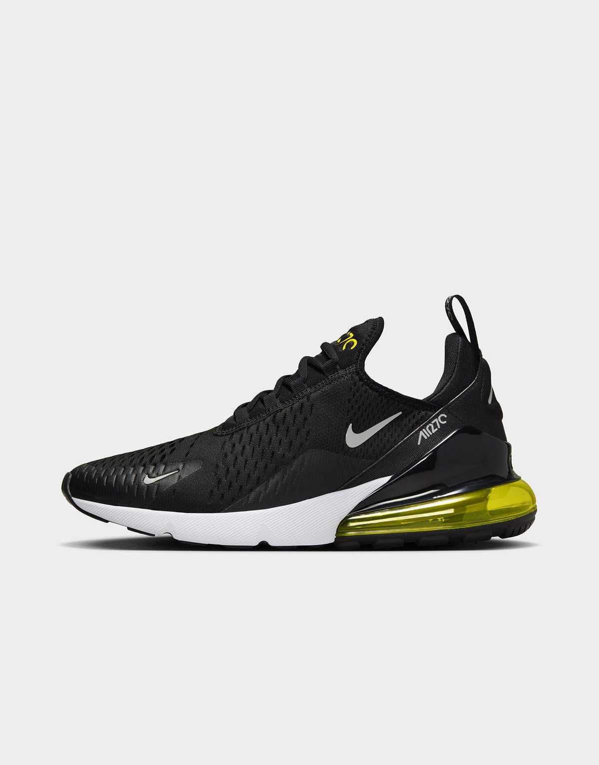 סניקרס Air Max 270