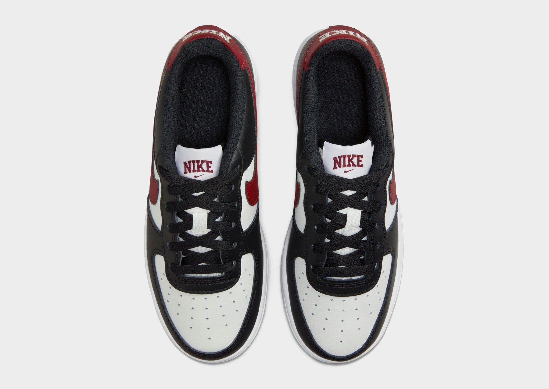 סניקרס Air Force 1 Black & Dark Team Red | ג'וניורס