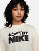 טי שירט קרופ Sportswear Swoosh | נשים