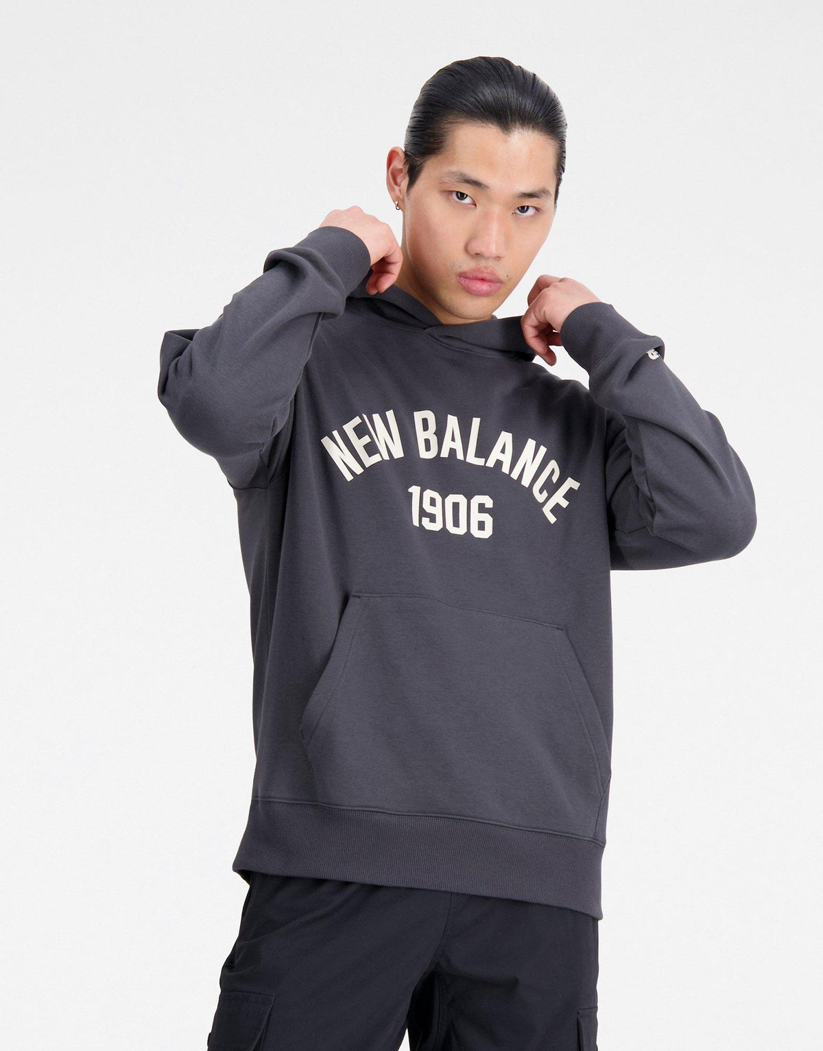 סווטשירט קפוצ'ון אוברסייז Essentials Varsity Fleece